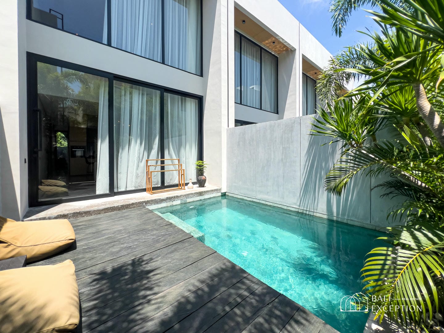 MODERN 3 BEDROOM VILLA FOR SALE LEASEHOLD IN UMALAS BE-2063 